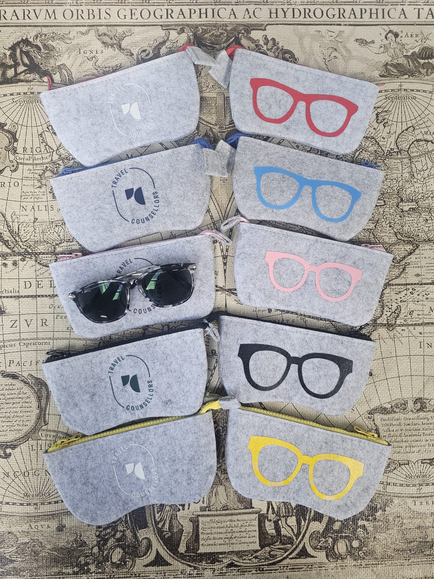 Fun eyeglass shops cases